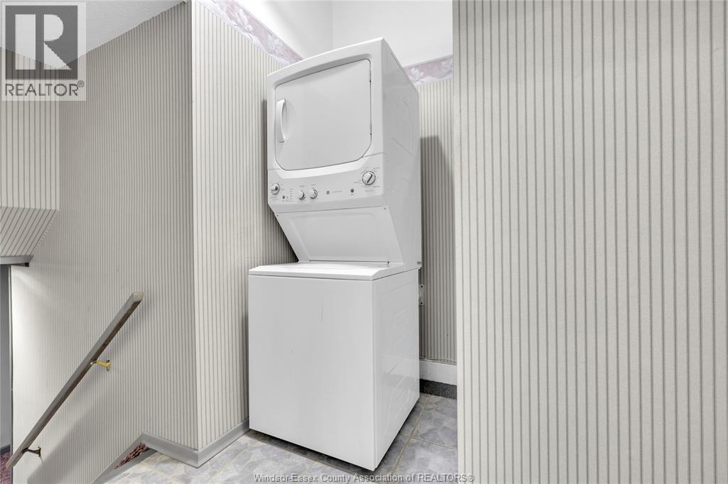 3980 Myrtle, Windsor, ON - Indoor Photo Showing Laundry Room