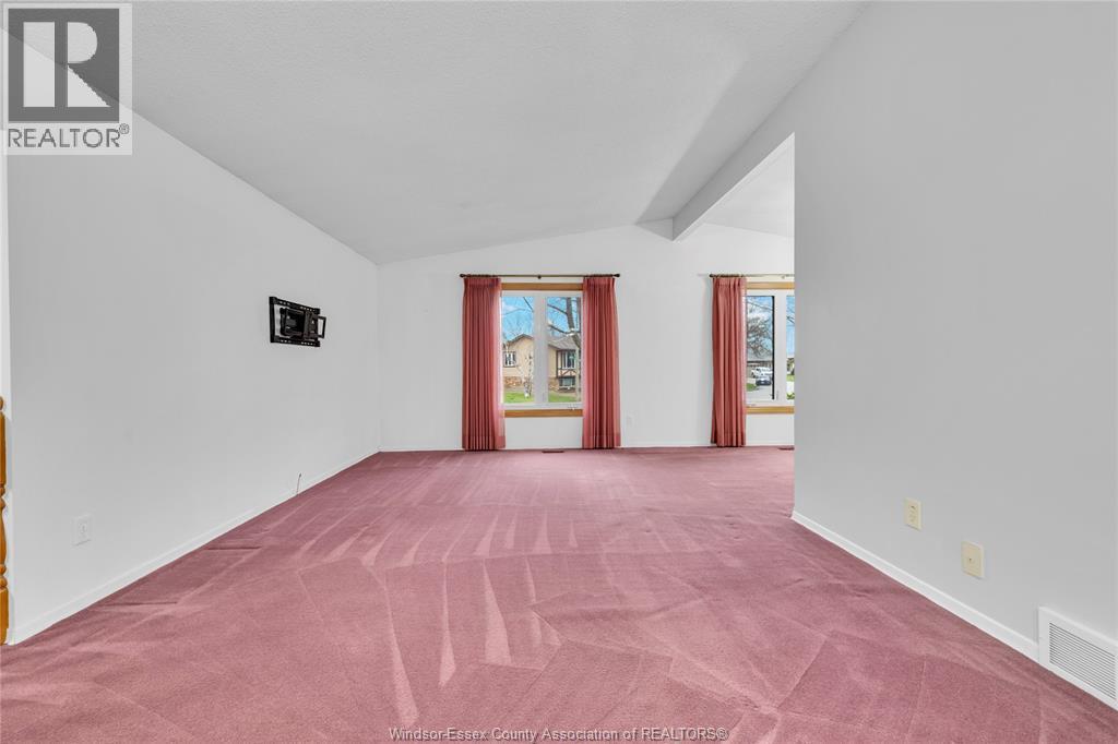 3980 Myrtle, Windsor, ON - Indoor Photo Showing Other Room