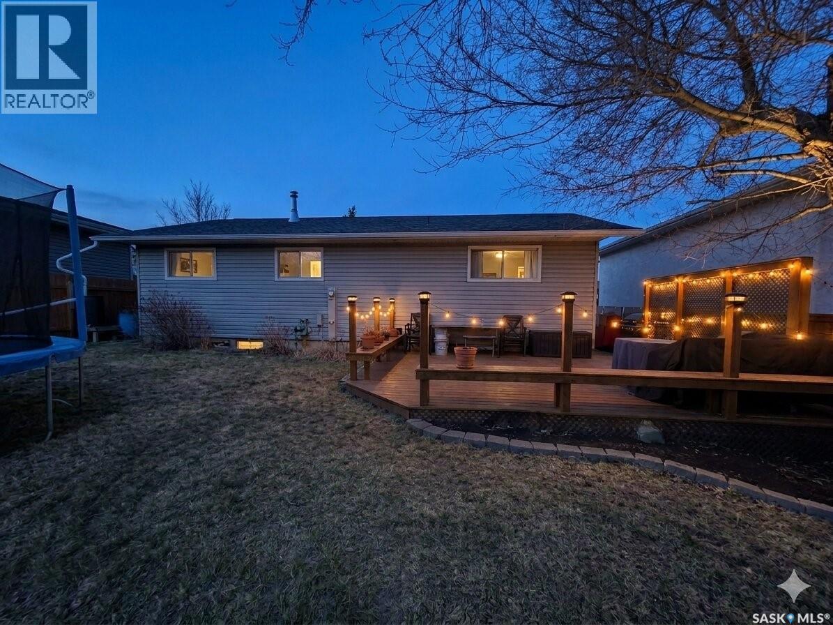 208 Clinton Place, Swift Current, SK