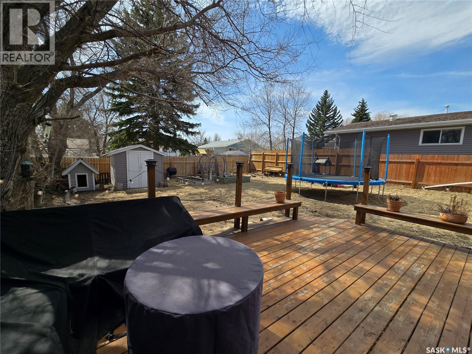 208 Clinton Place, Swift Current, SK