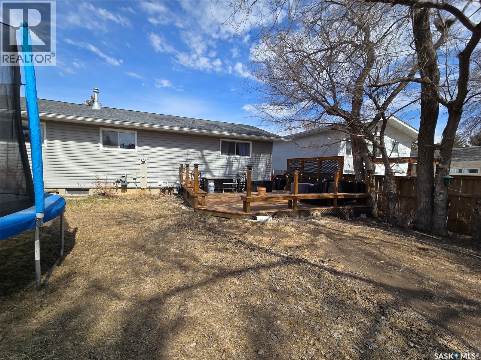 208 Clinton Place, Swift Current, SK