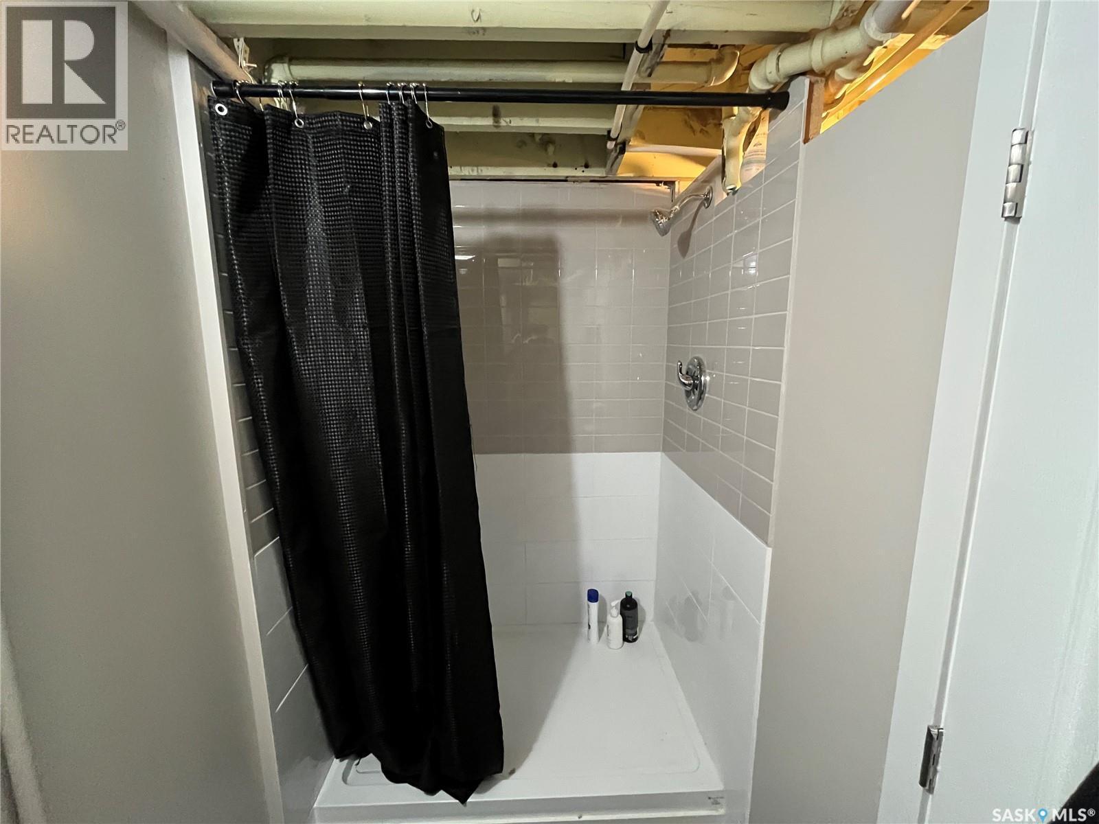 309 10Th Street E, Prince Albert, SK - Indoor