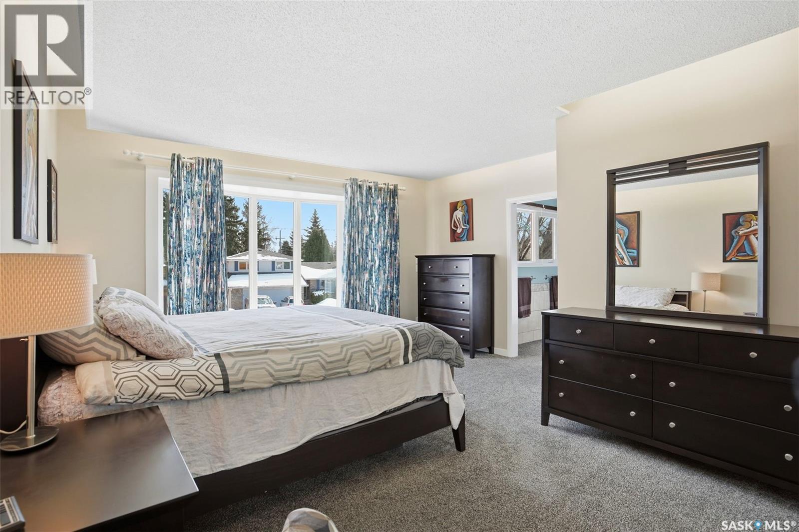 31 Cantlon Crescent, Saskatoon, SK - Indoor Photo Showing Bedroom