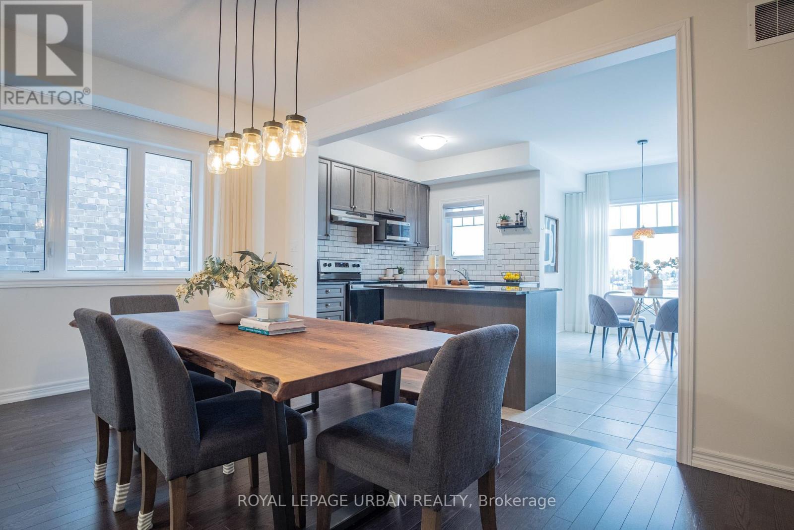 3963 Lodi Road, Burlington, ON - Indoor Photo Showing Dining Room