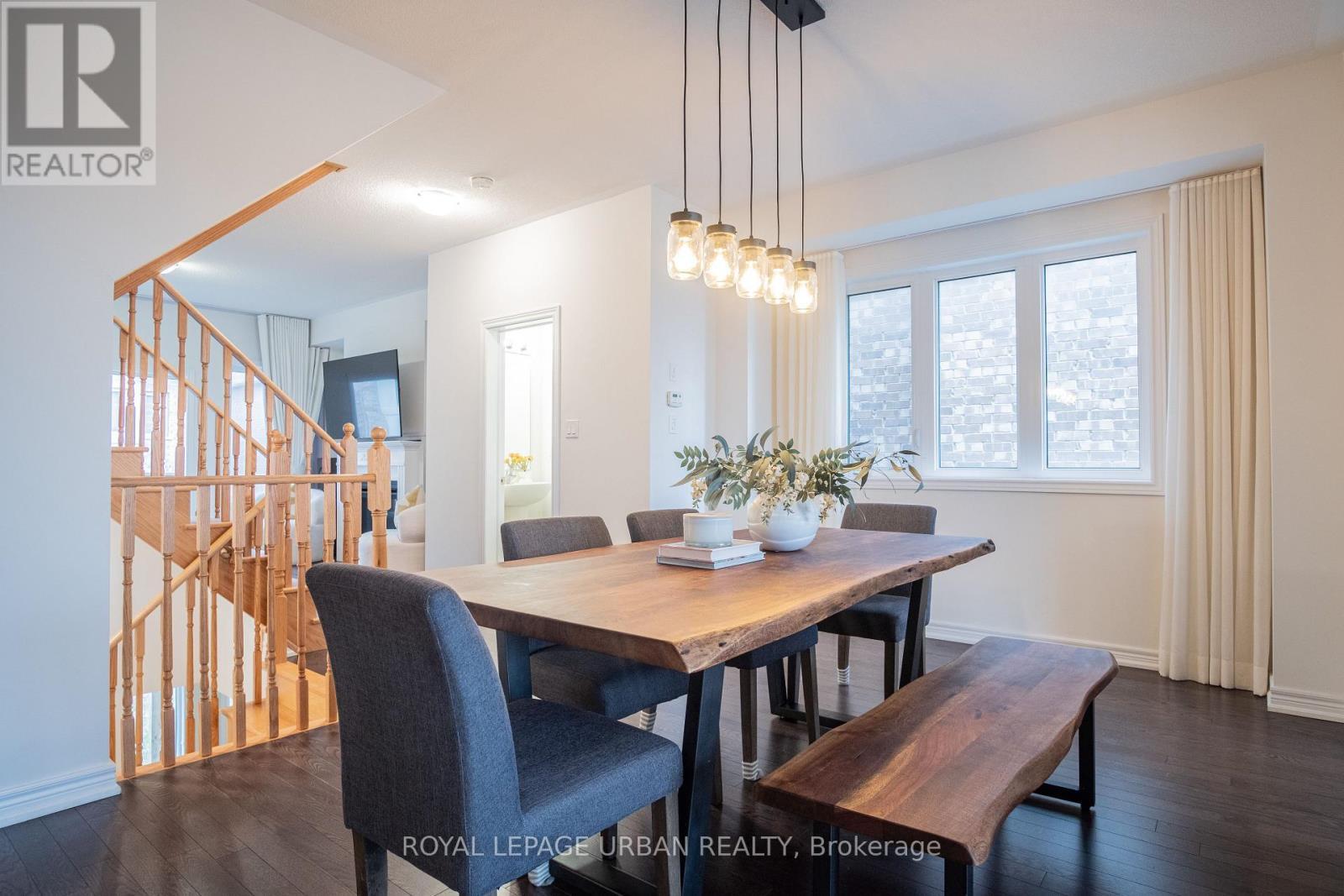 3963 Lodi Road, Burlington, ON - Indoor Photo Showing Dining Room