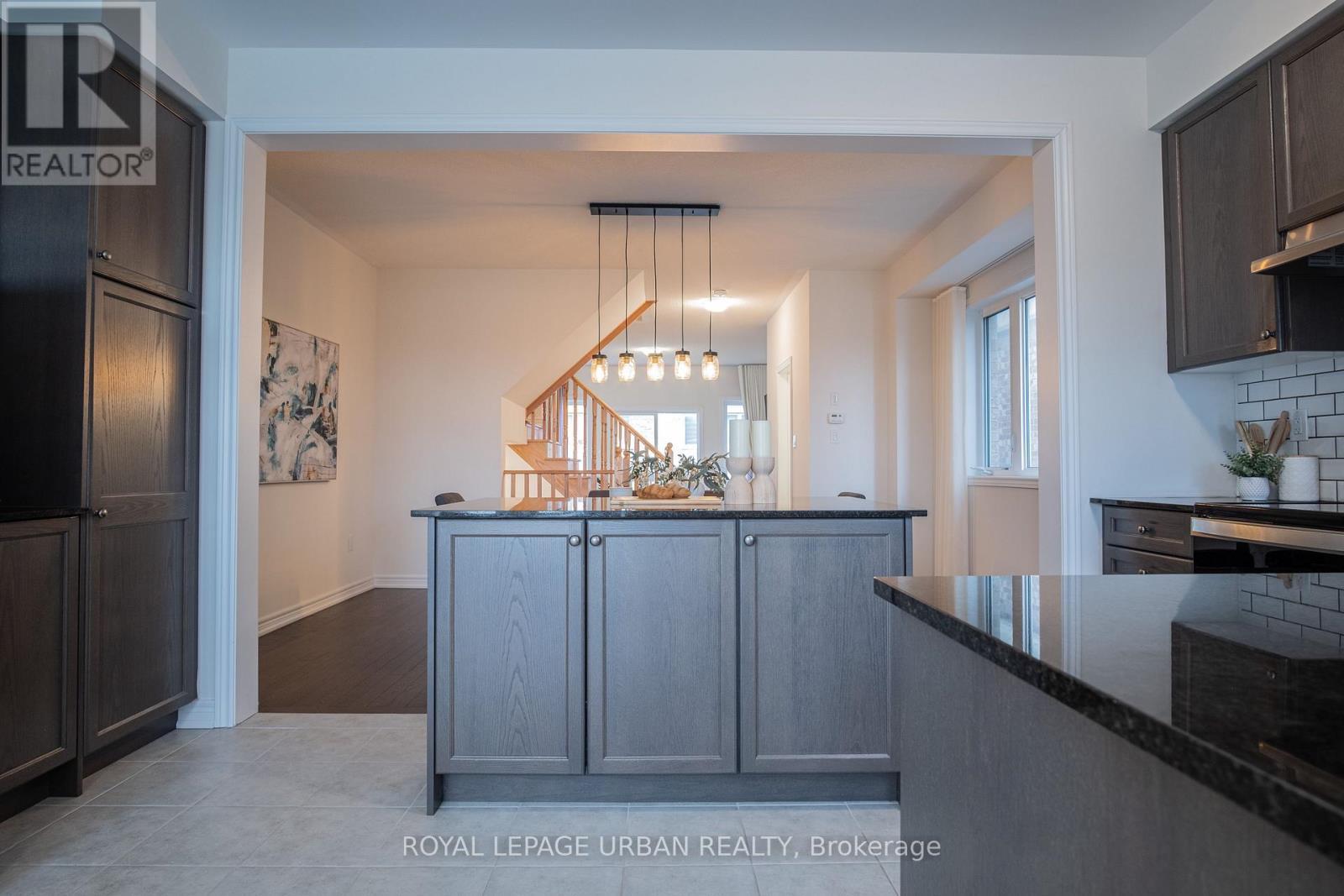 3963 Lodi Road, Burlington, ON - Indoor