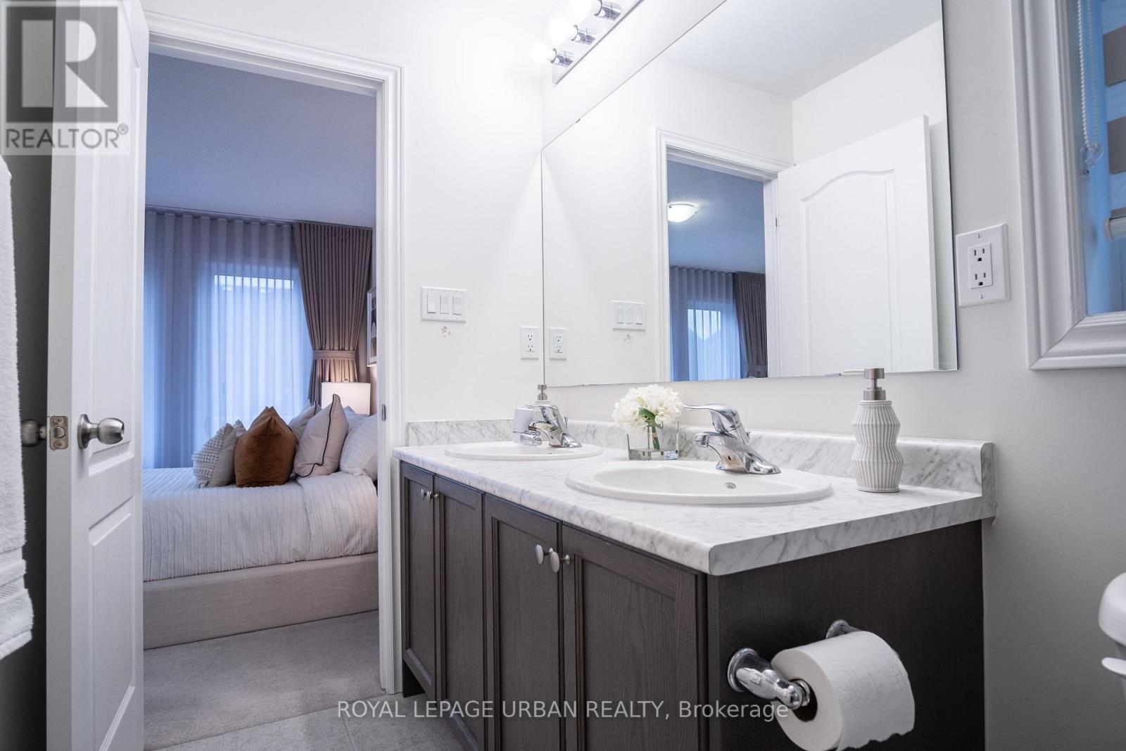 3963 Lodi Road, Burlington, ON - Indoor Photo Showing Bathroom