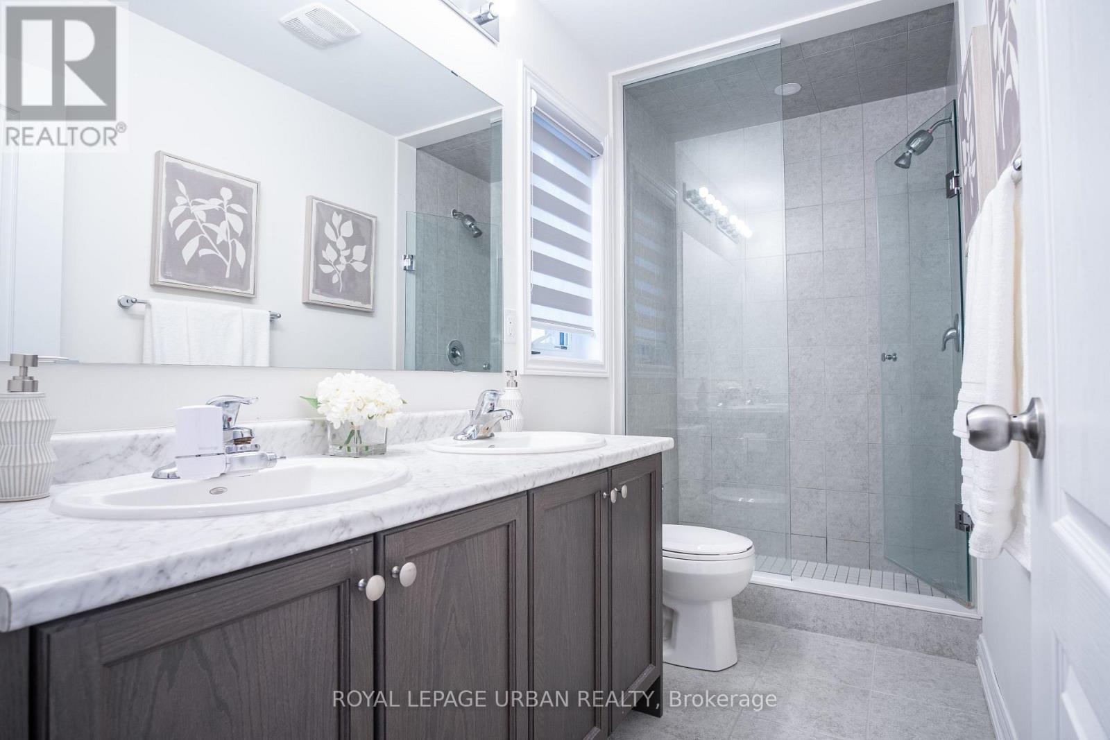 3963 Lodi Road, Burlington, ON - Indoor Photo Showing Bathroom