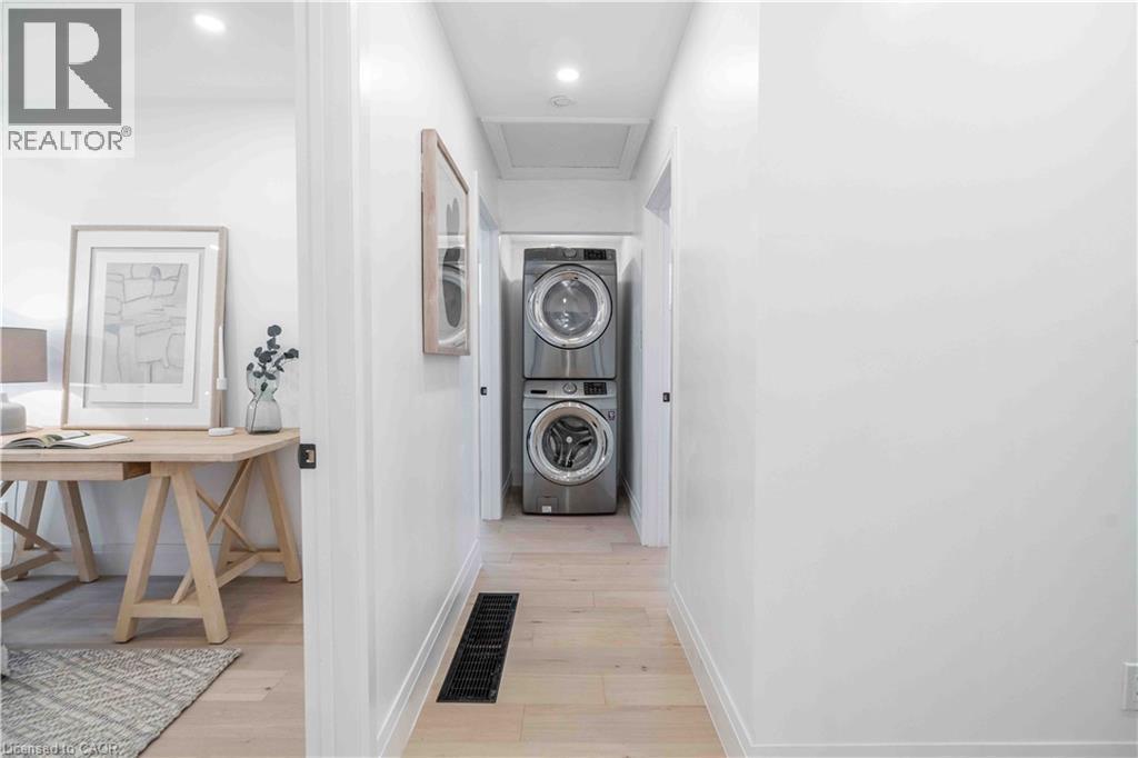 67 Toby Crescent, Hamilton, ON - Indoor Photo Showing Laundry Room
