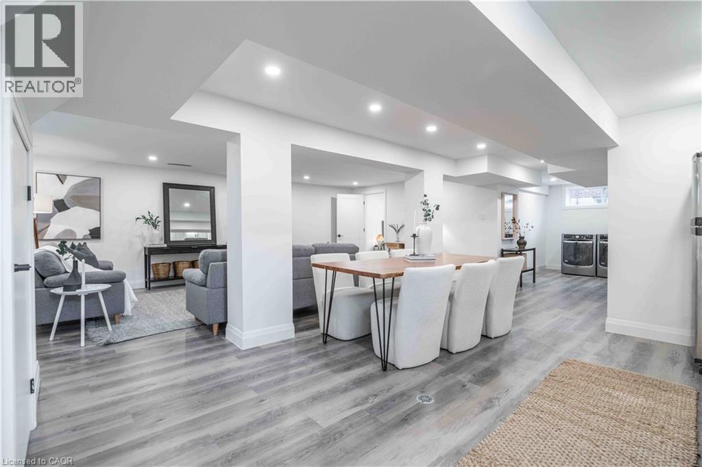 67 Toby Crescent, Hamilton, ON - Indoor Photo Showing Other Room