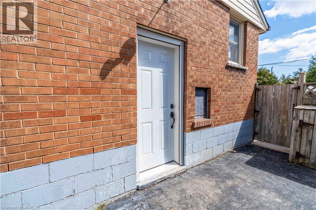 67 Toby Crescent, Hamilton, ON - Outdoor With Exterior