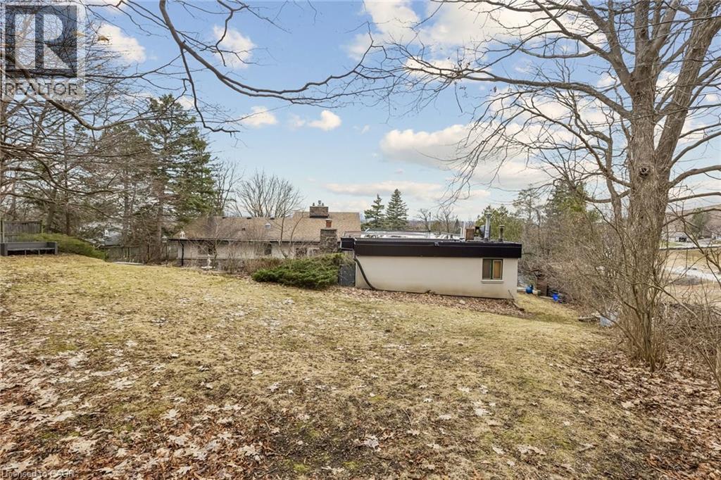 3 Chicopee Terrace, Kitchener, ON - Outdoor