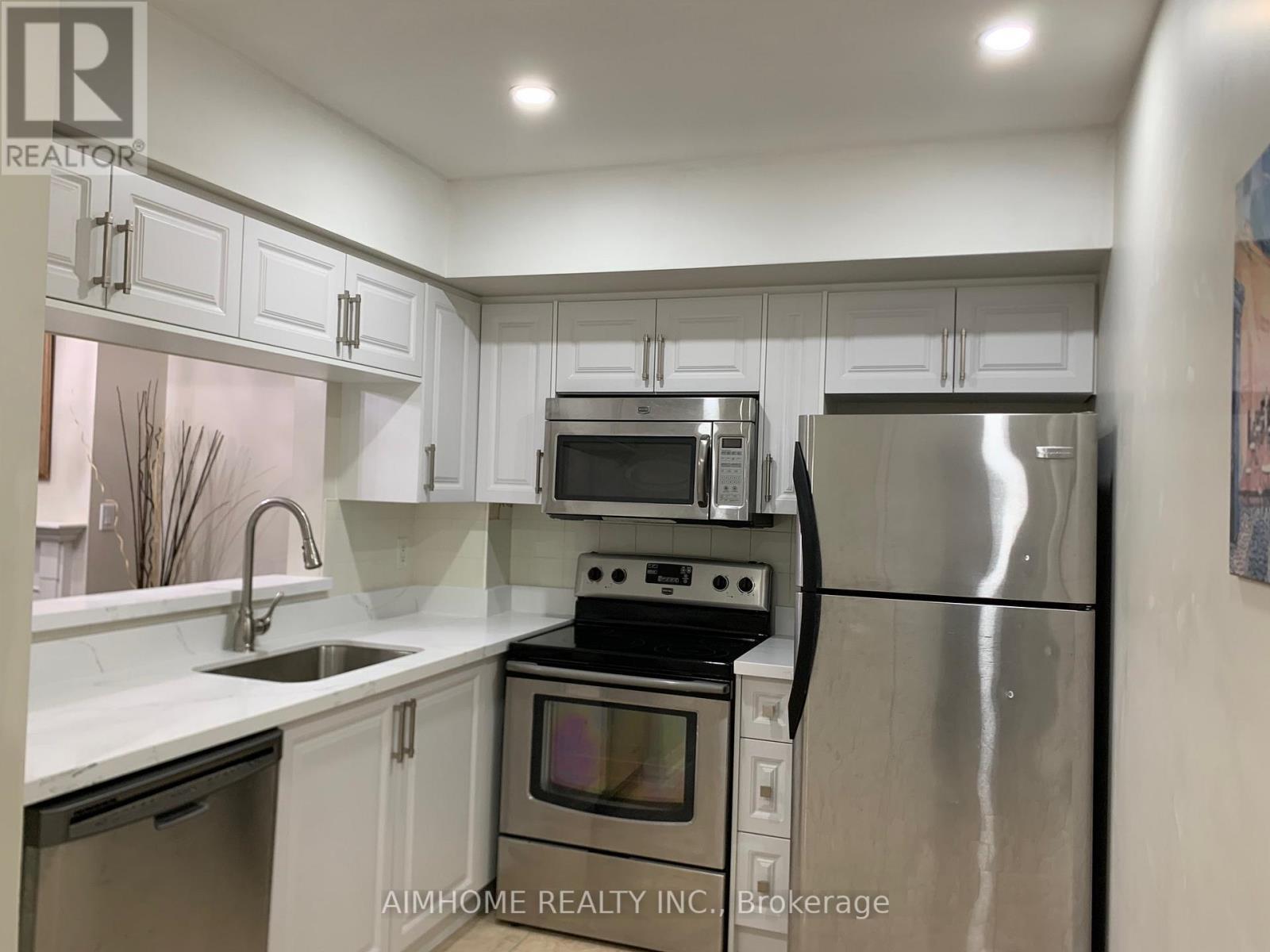 274 - 3 Everson Drive, Toronto, ON - Indoor Photo Showing Kitchen