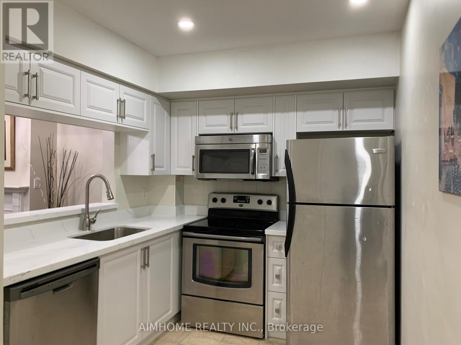 274 - 3 Everson Drive, Toronto, ON - Indoor Photo Showing Kitchen With Upgraded Kitchen