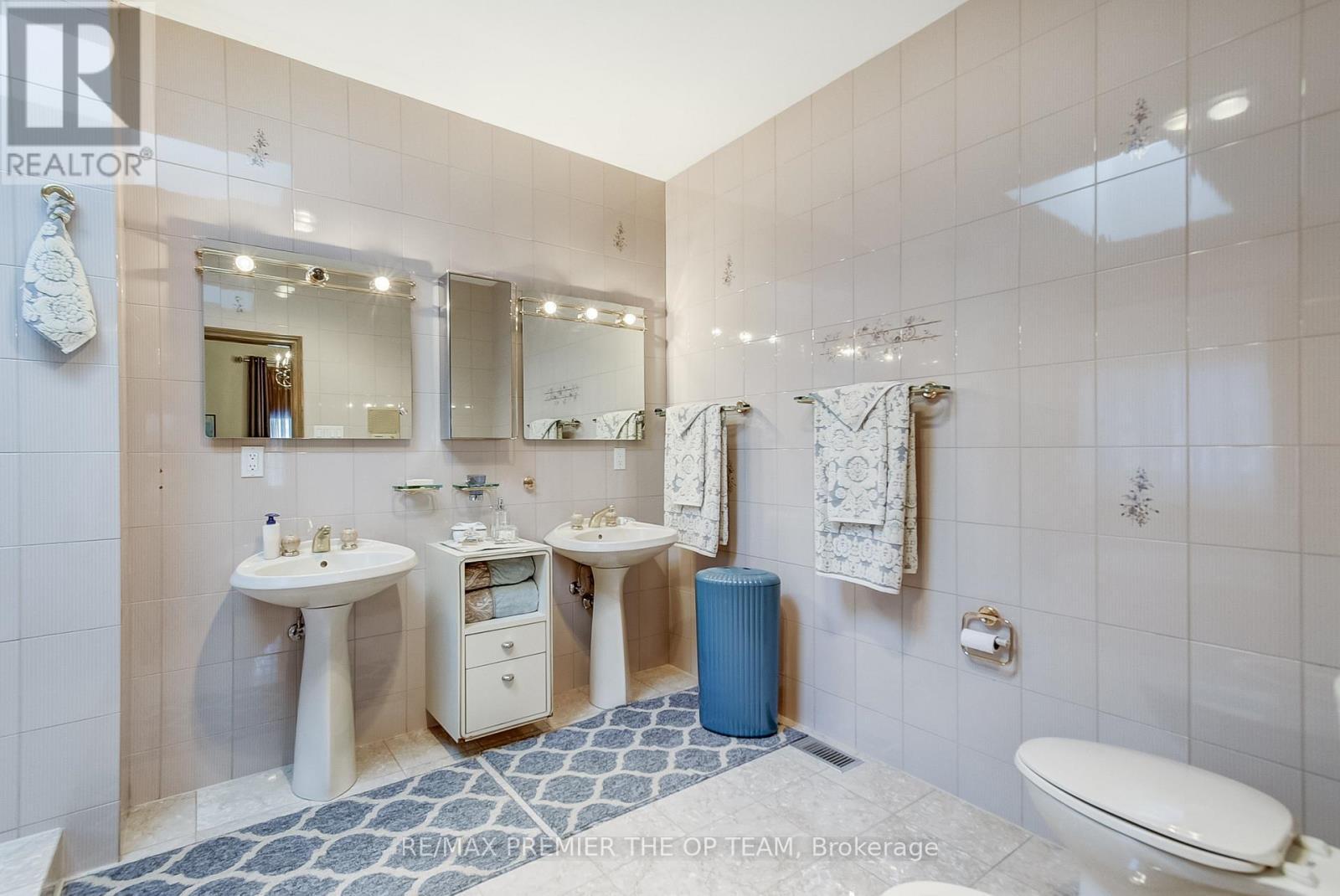 118 Cowan Drive, Vaughan, ON - Indoor Photo Showing Bathroom