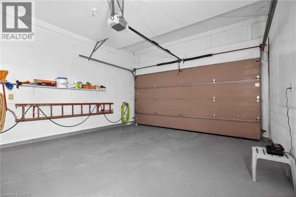 79 Maple Drive, Hamilton, ON - Indoor Photo Showing Garage