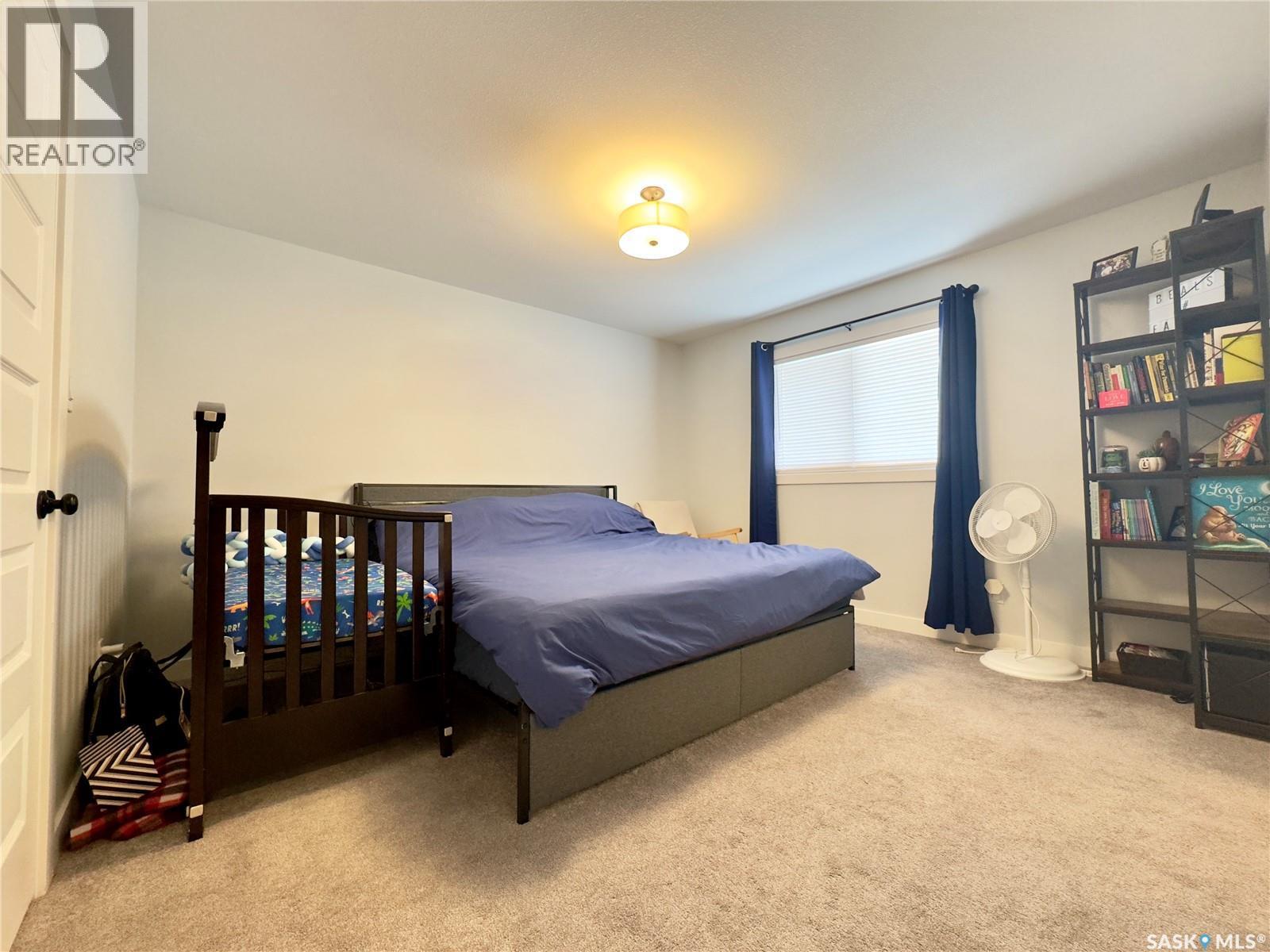 302 Pepper Place, Saskatoon, SK - Indoor Photo Showing Bedroom