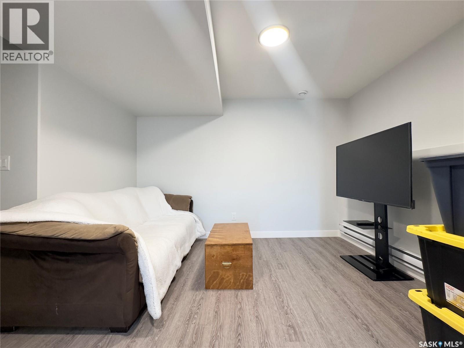 302 Pepper Place, Saskatoon, SK - Indoor Photo Showing Bedroom