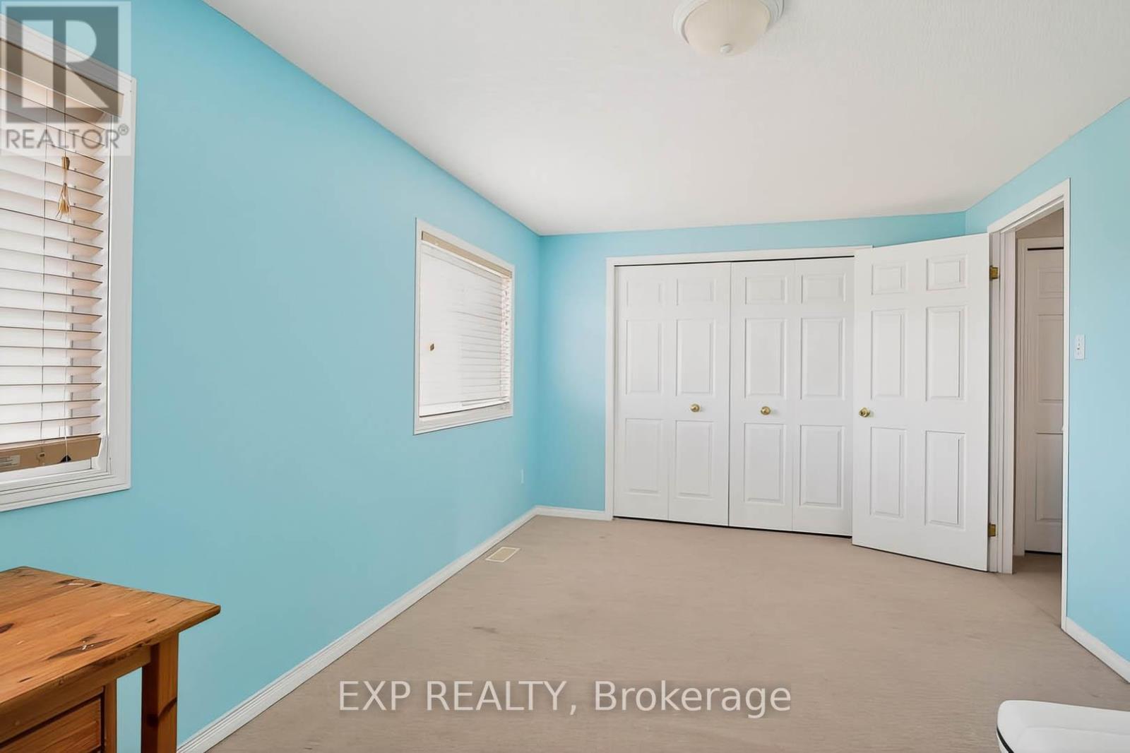600 Winterberry Avenue, Waterloo, ON - Indoor