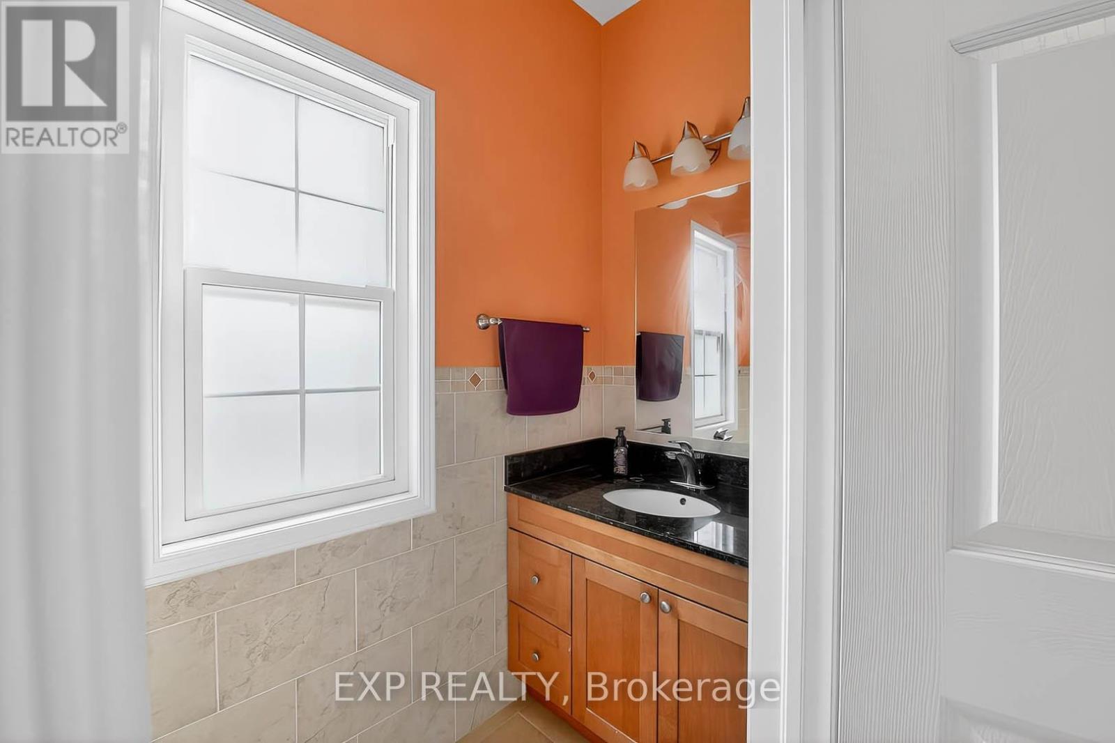 600 Winterberry Avenue, Waterloo, ON - Indoor Photo Showing Bathroom