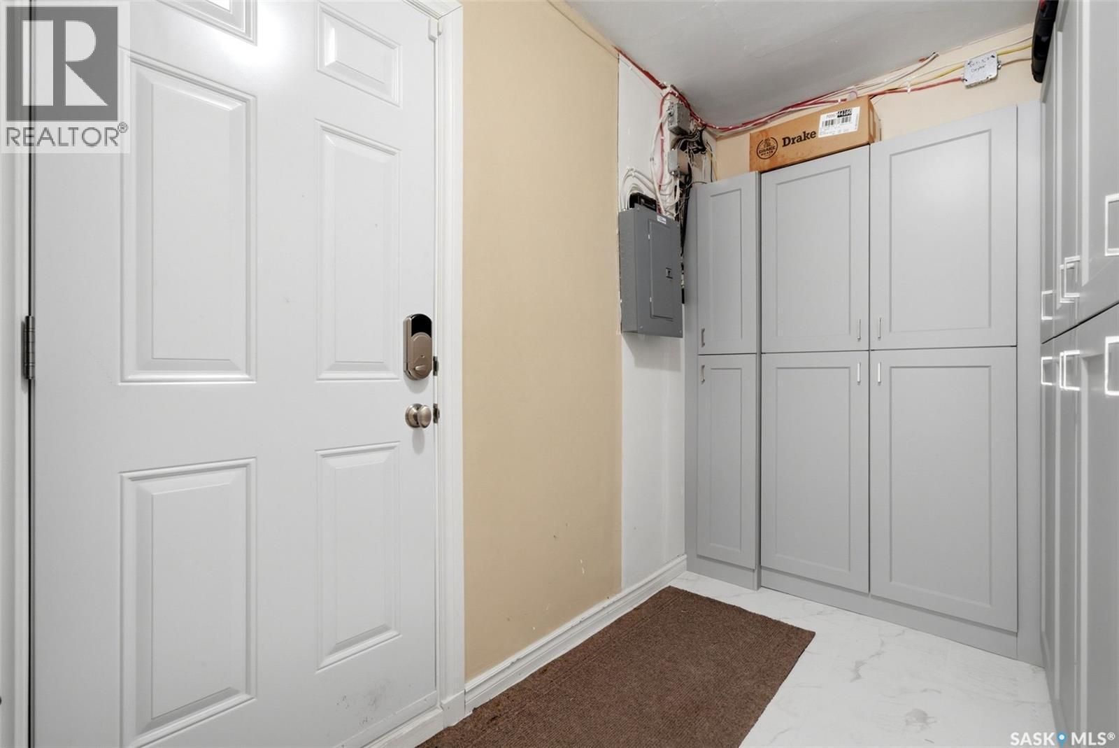 321 Elphinstone Street, Regina, SK - Indoor Photo Showing Other Room