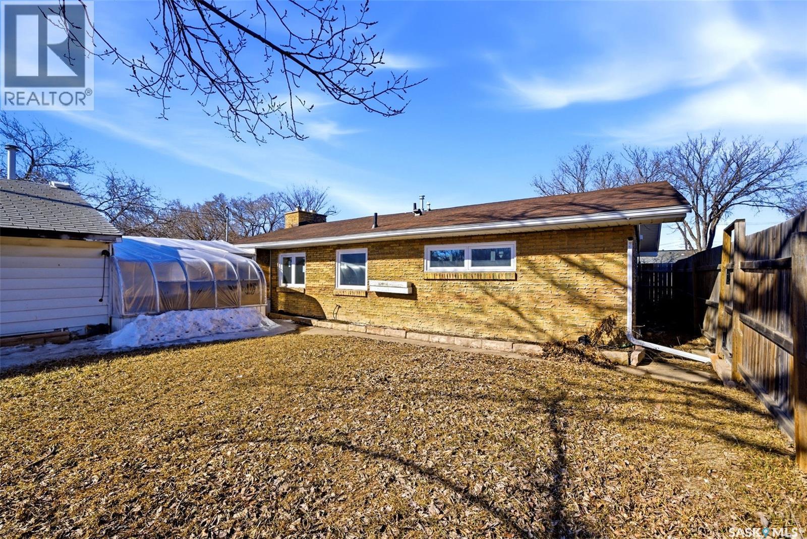 321 Elphinstone Street, Regina, SK - Outdoor