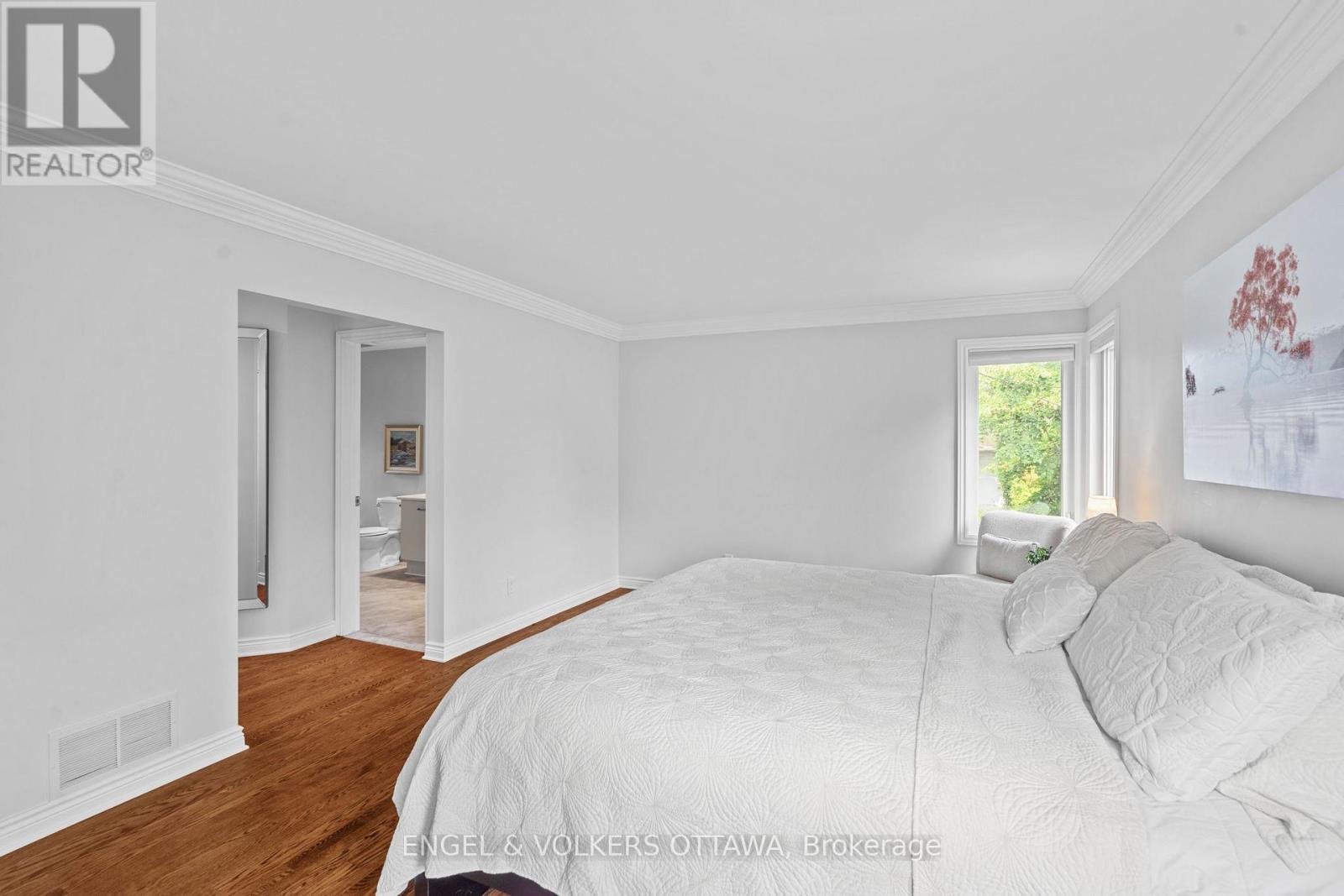 249 Faircrest Road, Ottawa, ON - Indoor Photo Showing Bedroom