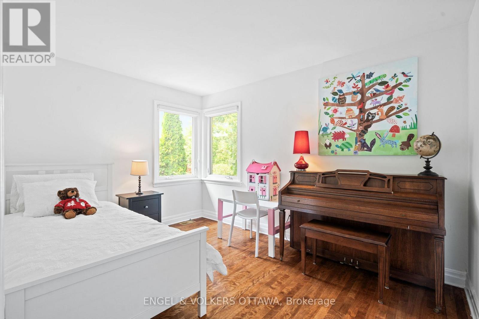 249 Faircrest Road, Ottawa, ON - Indoor Photo Showing Other Room