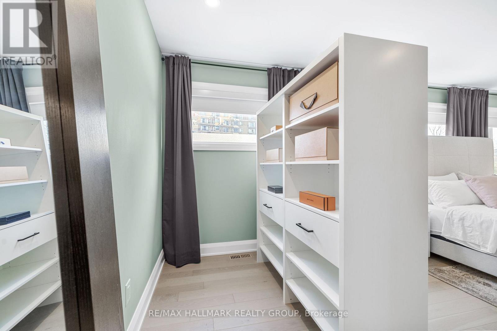 101 Tay Street, Ottawa, ON - Indoor