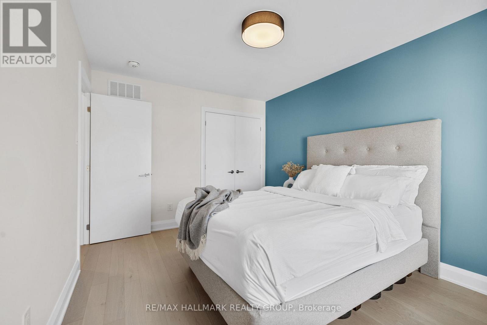 101 Tay Street, Ottawa, ON - Indoor Photo Showing Bedroom