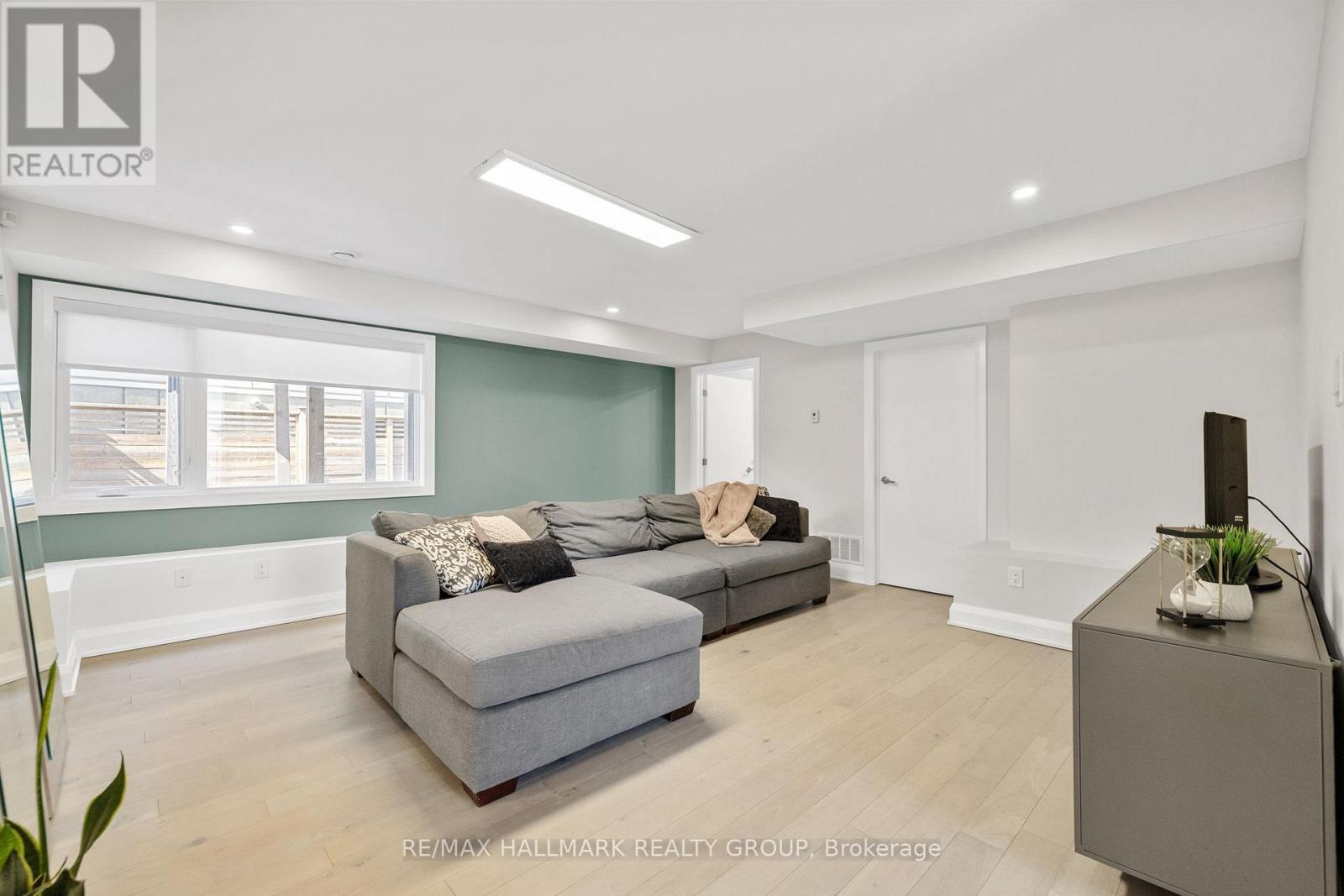 101 Tay Street, Ottawa, ON - Indoor