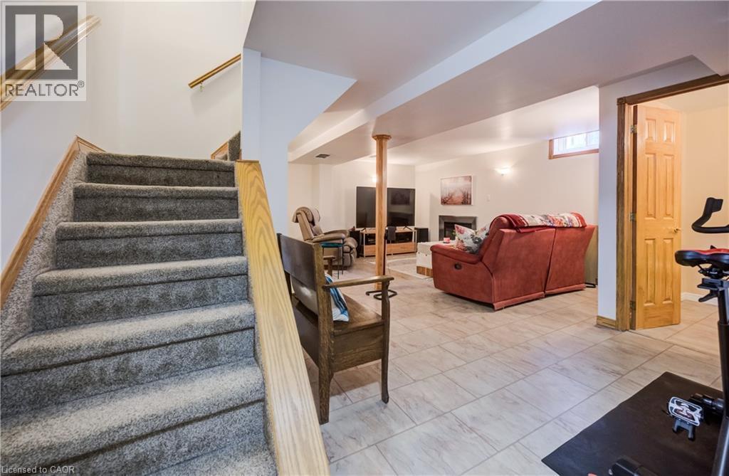 150 Bayne Crescent, Cambridge, ON - Indoor Photo Showing Other Room