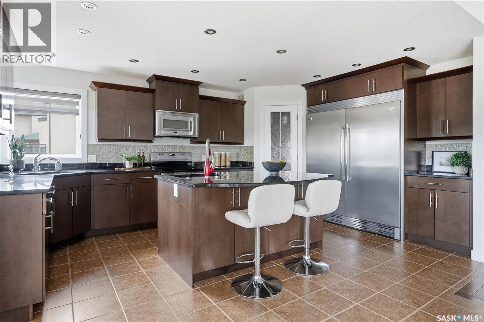 4128 Green Willow Terrace E, Regina, SK - Indoor Photo Showing Kitchen