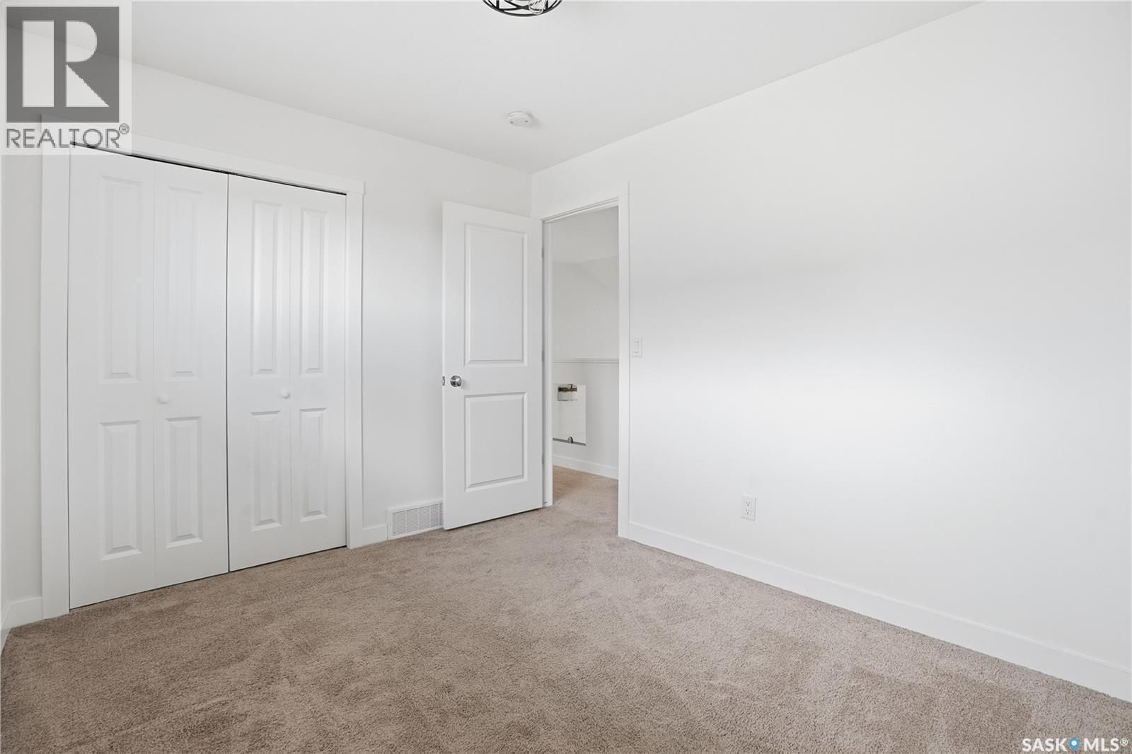 4128 Green Willow Terrace E, Regina, SK - Indoor Photo Showing Other Room