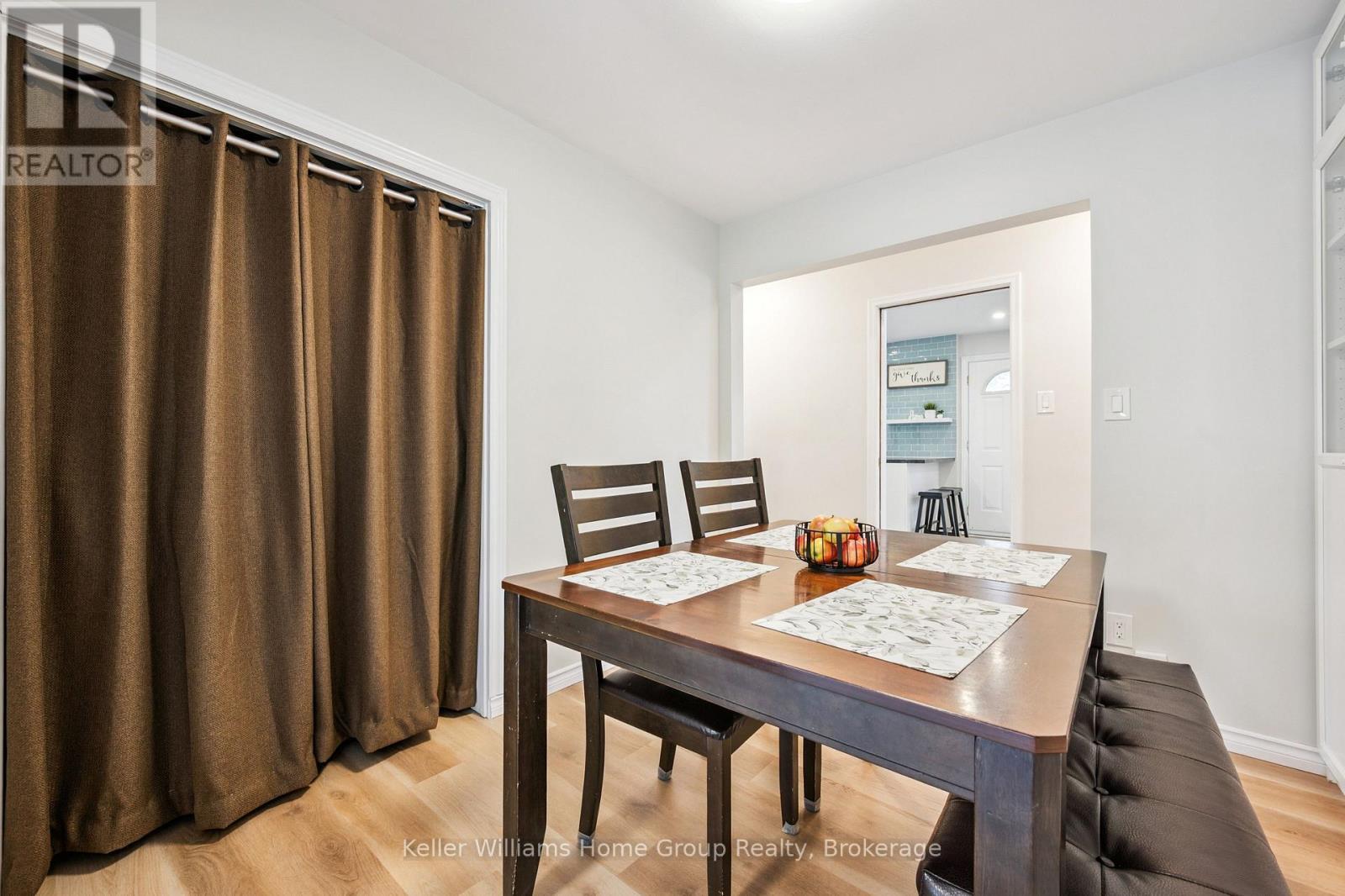 23 Hastings Boulevard, Guelph (Grange Road), ON - Indoor