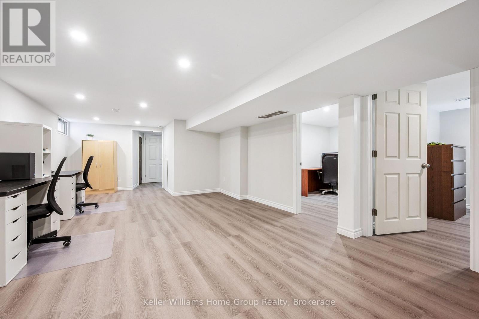 23 Hastings Boulevard, Guelph (Grange Road), ON - Indoor
