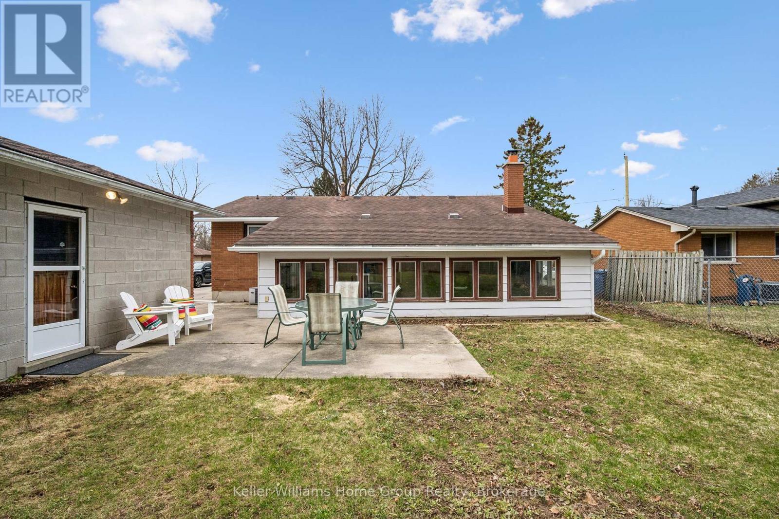 23 Hastings Boulevard, Guelph (Grange Road), ON - Outdoor