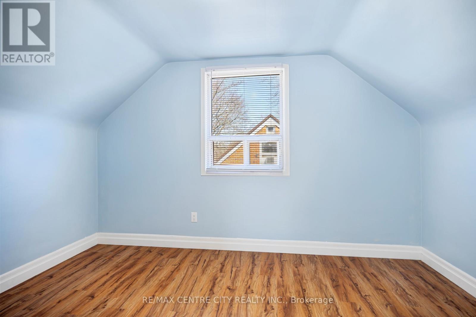 64 Dunkirk Drive, St. Thomas, ON - Indoor Photo Showing Other Room