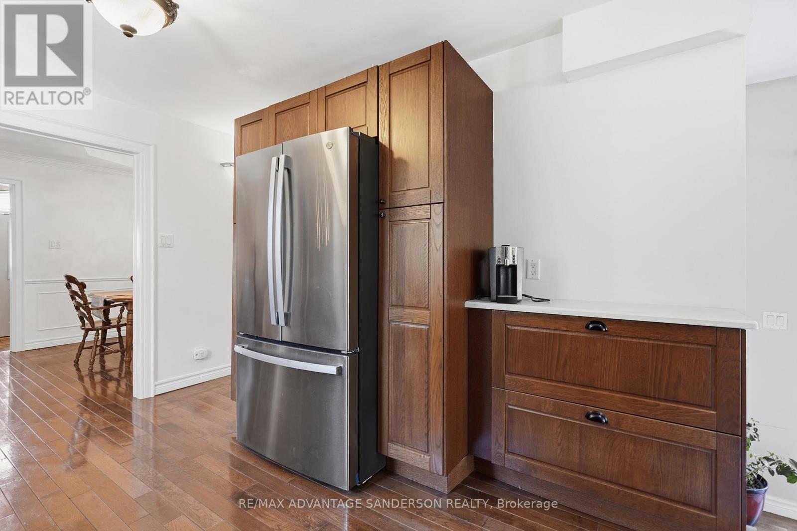 22476 Coldstream Road, Middlesex Centre, ON - Indoor Photo Showing Other Room