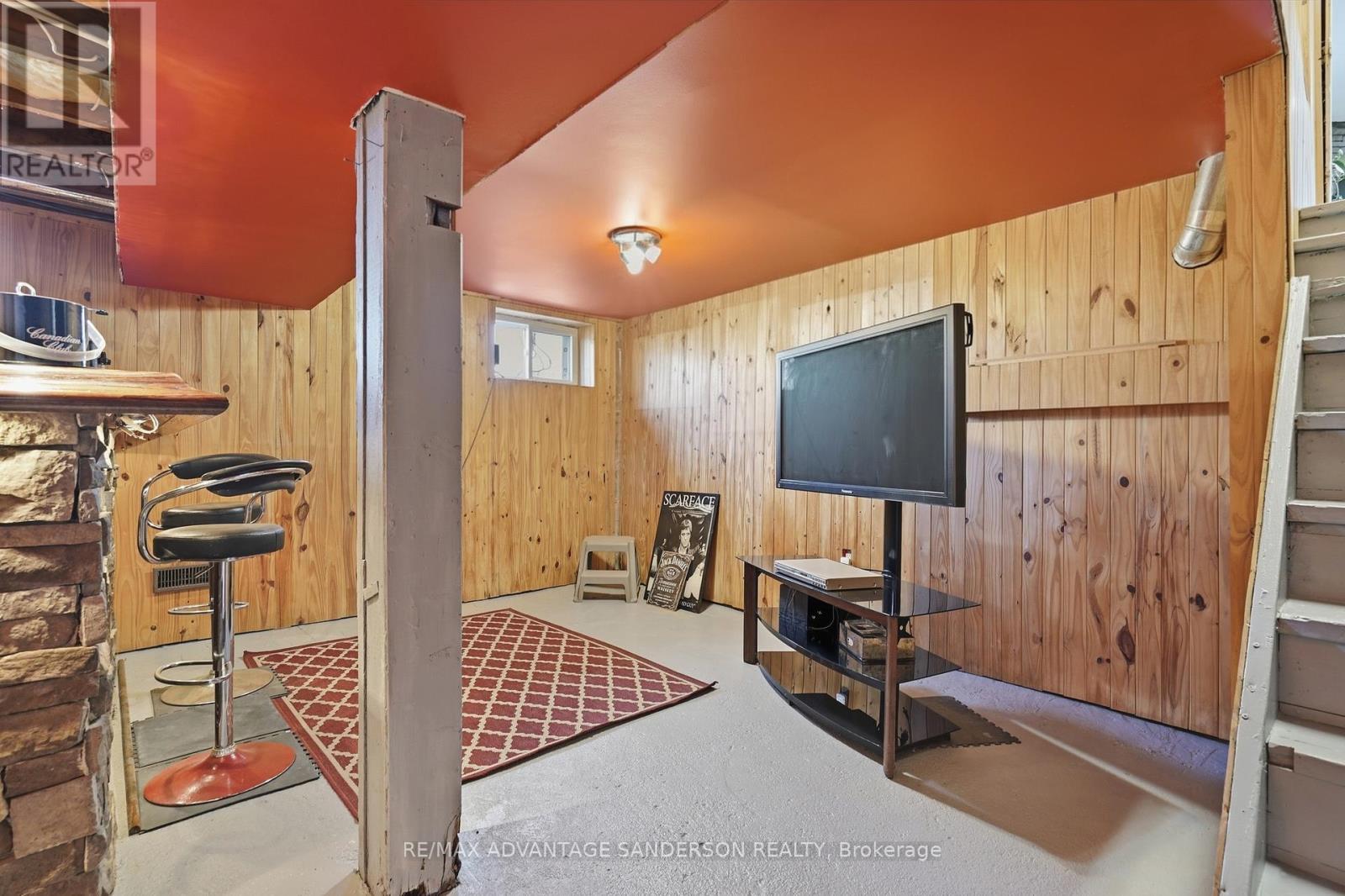 22476 Coldstream Road, Middlesex Centre, ON - Indoor Photo Showing Other Room