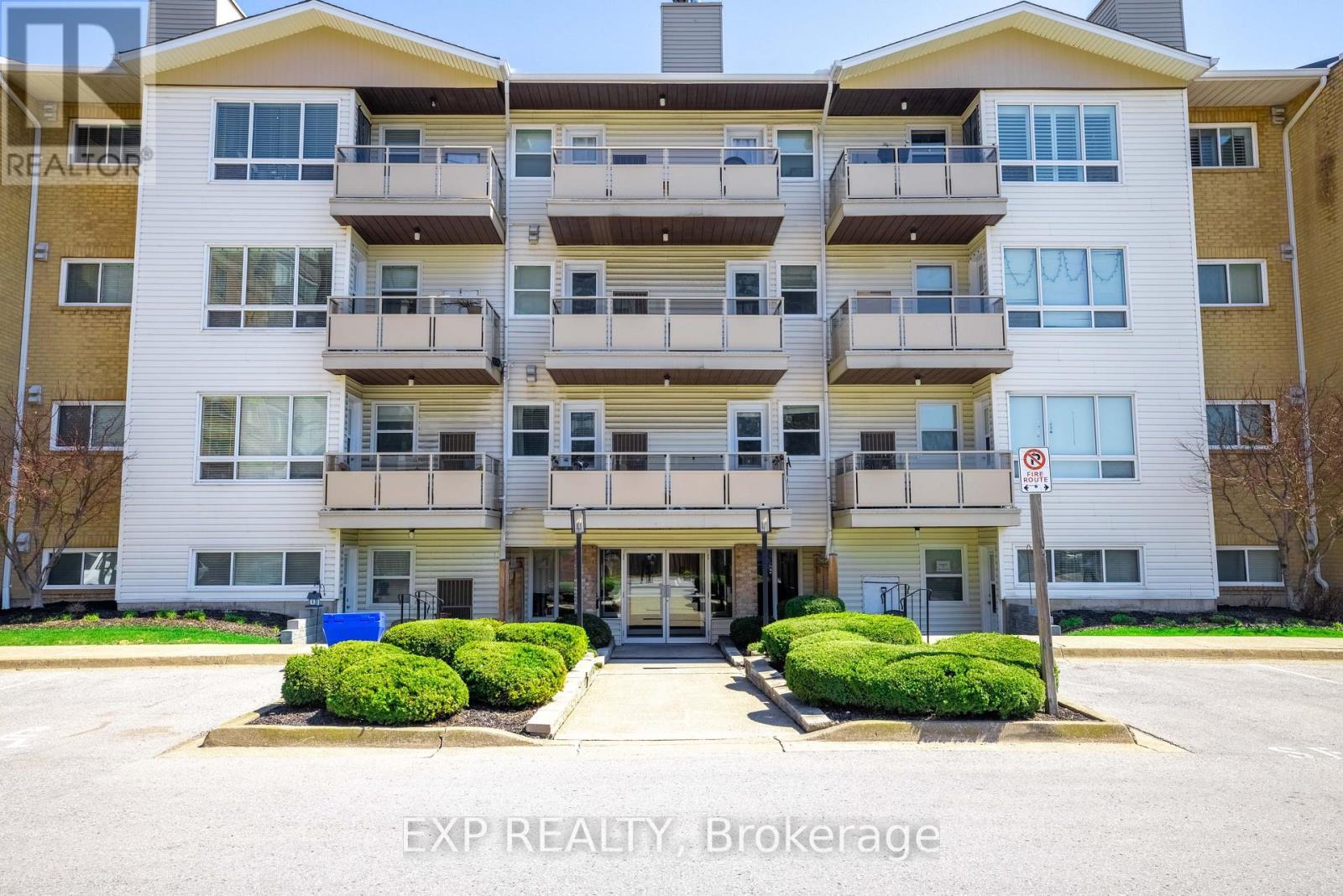 120 - 78 Roehampton Avenue, St. Catharines (Carlton/Bunting), ON - Outdoor With Facade