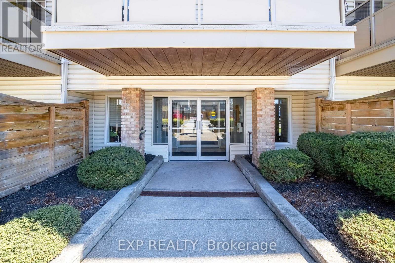 120 - 78 Roehampton Avenue, St. Catharines (Carlton/Bunting), ON - Outdoor
