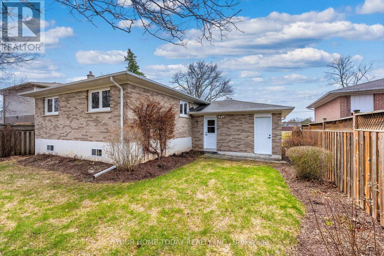 51 Faludon Drive, Halton Hills, ON - Outdoor