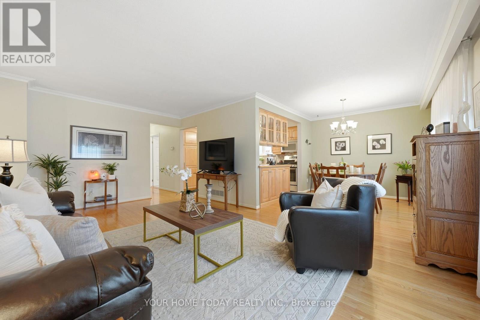 51 Faludon Drive, Halton Hills, ON - Indoor Photo Showing Living Room