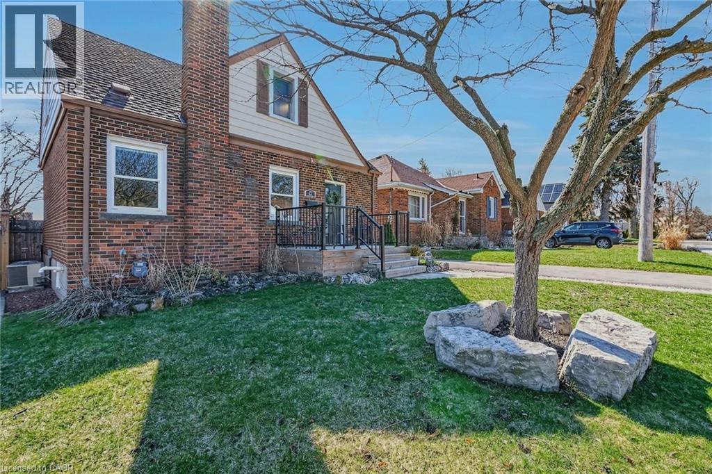 43 Woodbridge Road, Hamilton, ON - Outdoor
