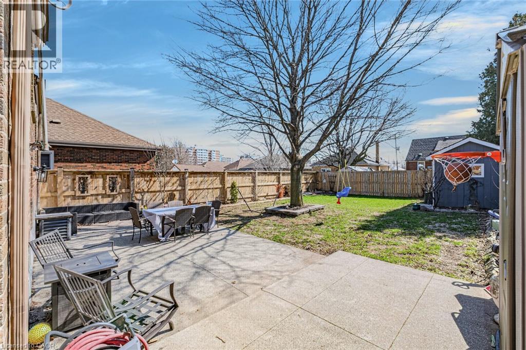 43 Woodbridge Road, Hamilton, ON - Outdoor