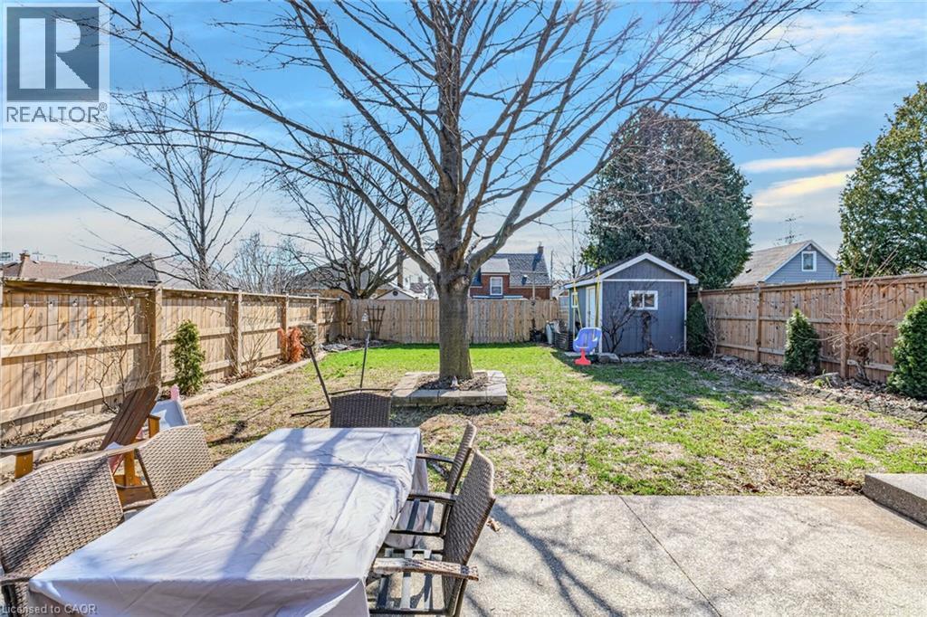 43 Woodbridge Road, Hamilton, ON - Outdoor