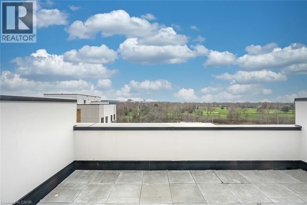 16 Melbourne Avenue Unit# 311B, St. Catharines, ON - Outdoor With View