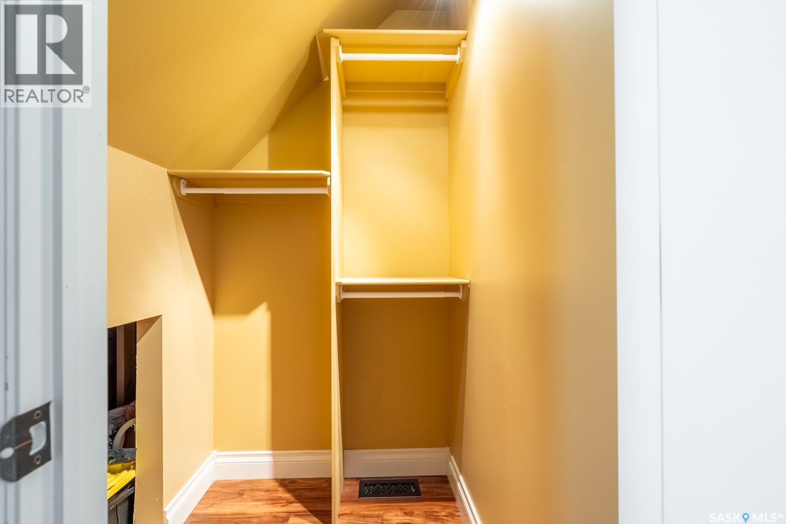 2514 Broderick Road, Regina, SK - Indoor