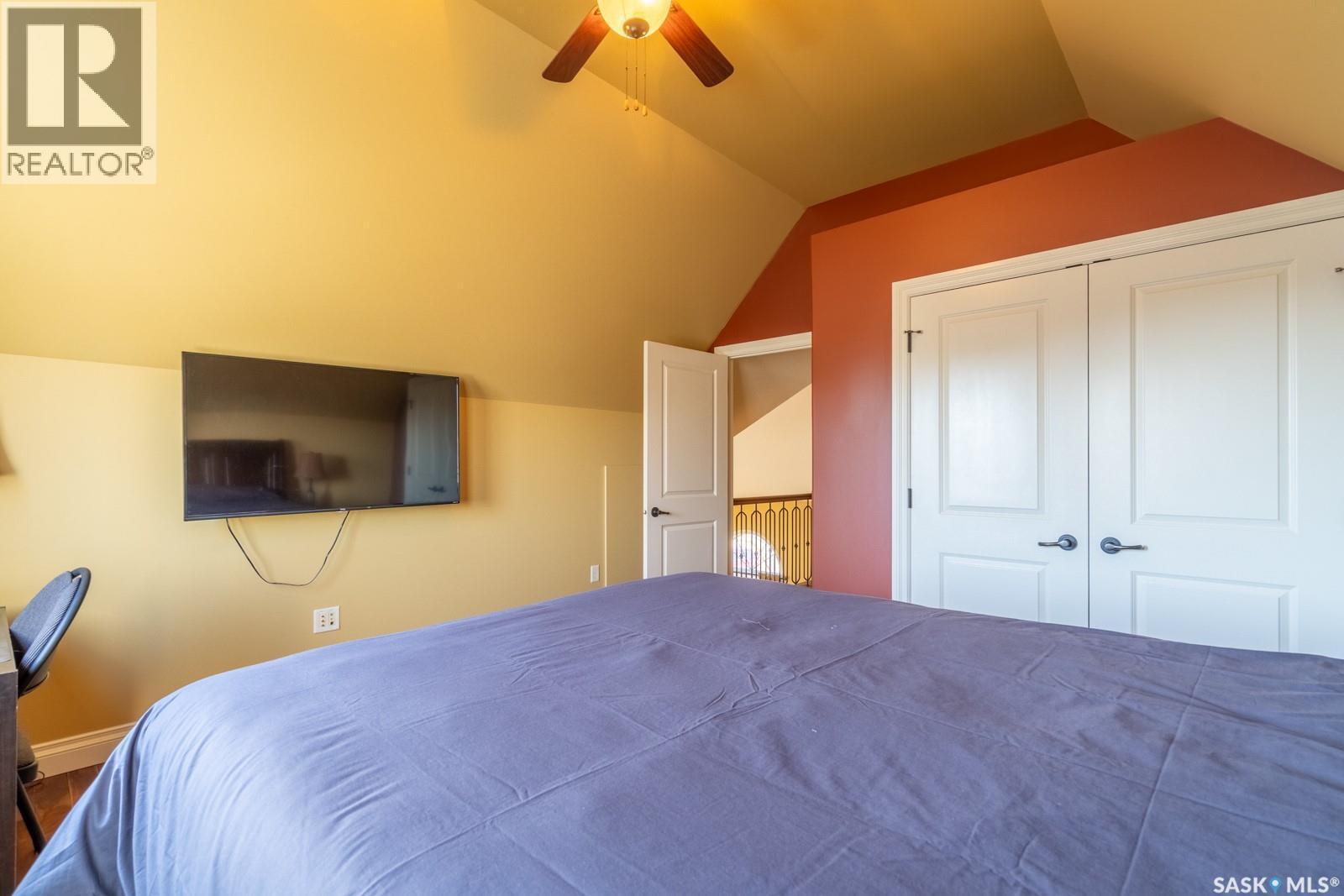 2514 Broderick Road, Regina, SK - Indoor Photo Showing Bedroom